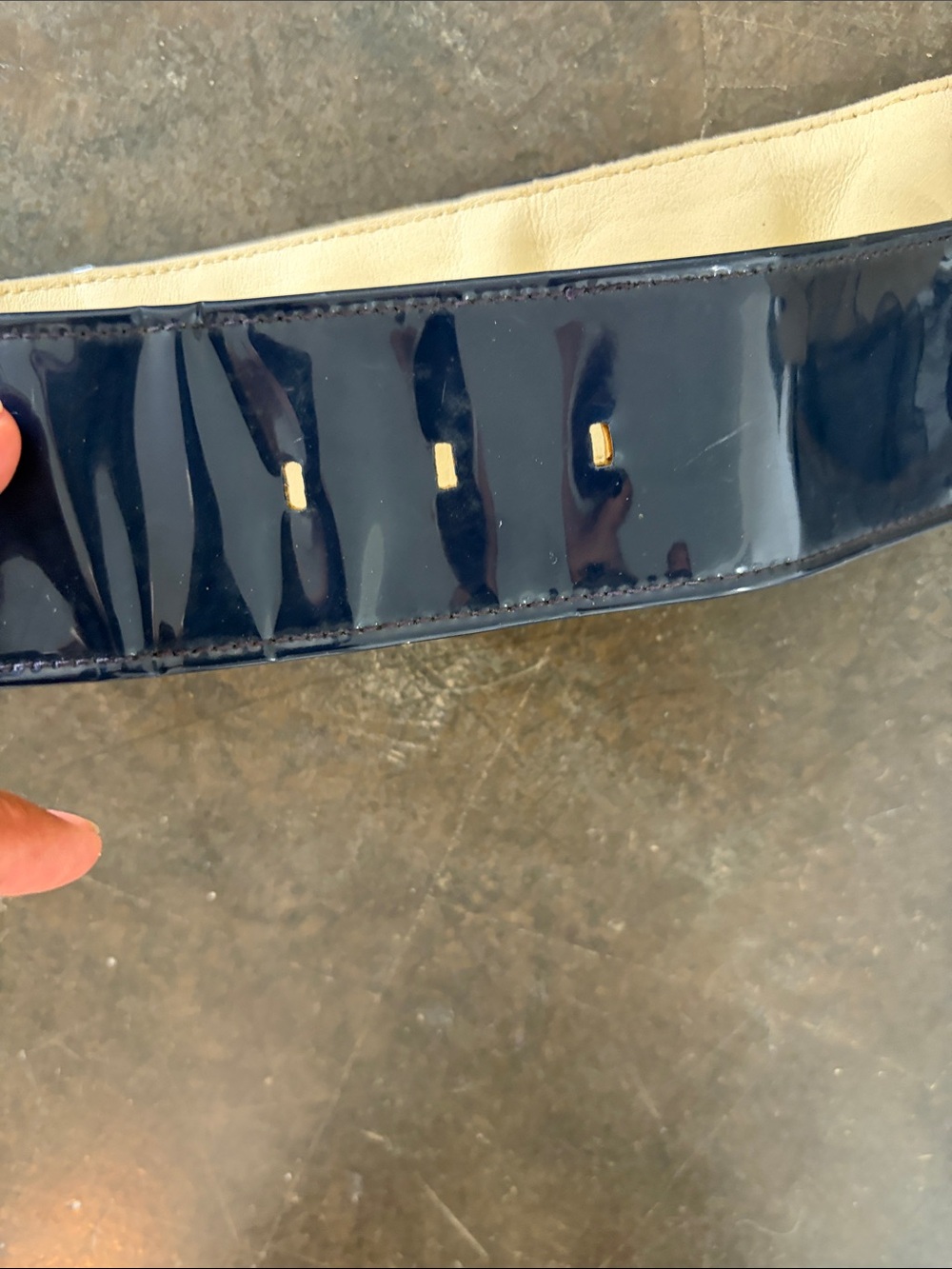YSL Patent Navy Wide Belt with Beige Buckle - Picture 3 of 6